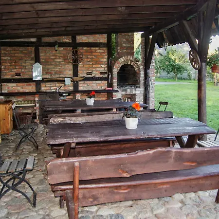 Zagroda U Macieja אוסטקה